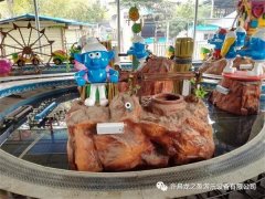 軌道類兒童游樂設(shè)備--精靈王國有妙招