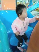 兒童游樂園里你家小寶貝*喜歡哪種游樂設(shè)備？